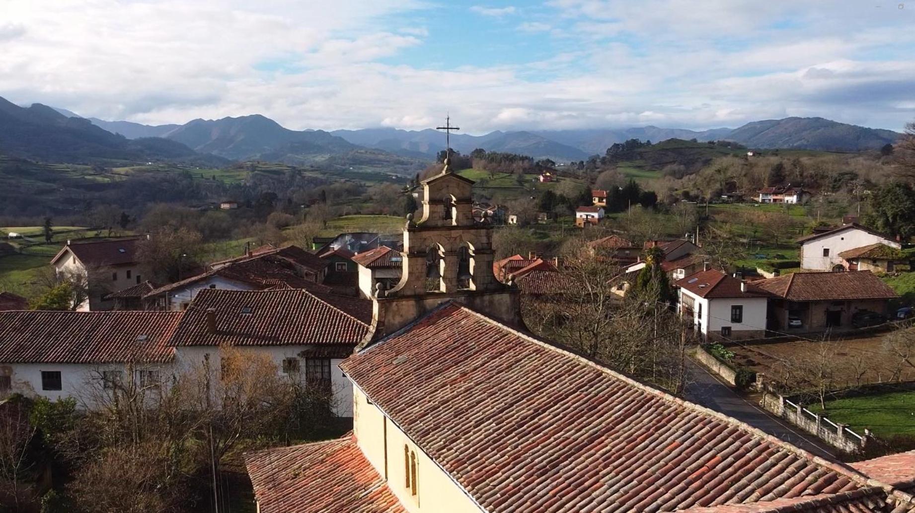El Balcon Del Horreo Villa Pilona ภายนอก รูปภาพ